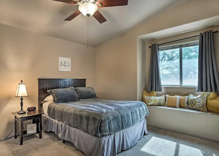 Golf, Swim, Soak! Family-friendly Scottsdale Holiday home Phoenix